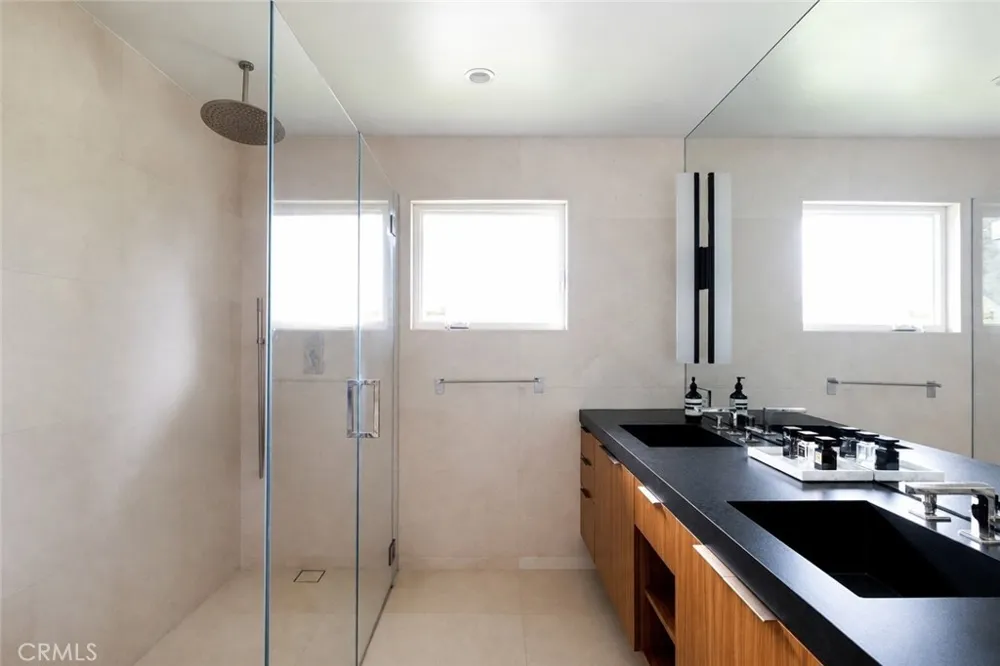 1504 Westcliff Drive #5 Newport Beach, CA 92660