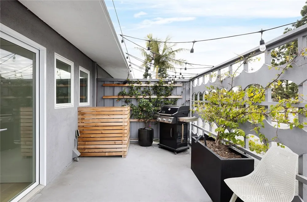 1504 Westcliff Drive #5 Newport Beach, CA 92660