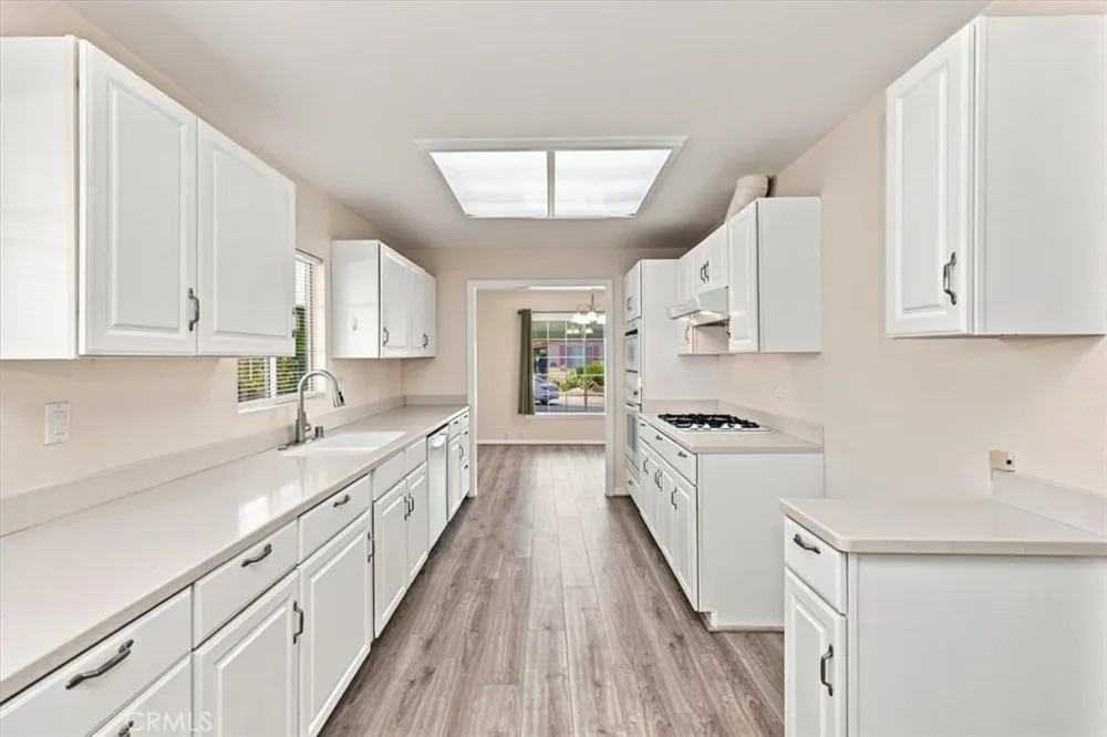 38260 Via Coleta Murrieta, CA 92563
