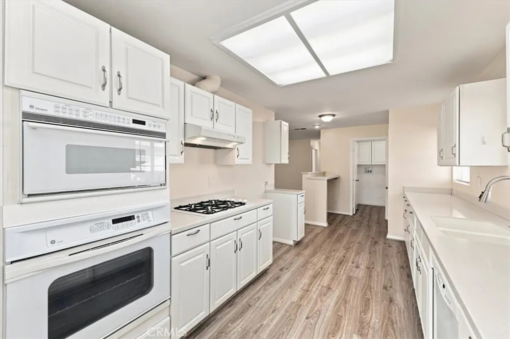 38260 Via Coleta Murrieta, CA 92563