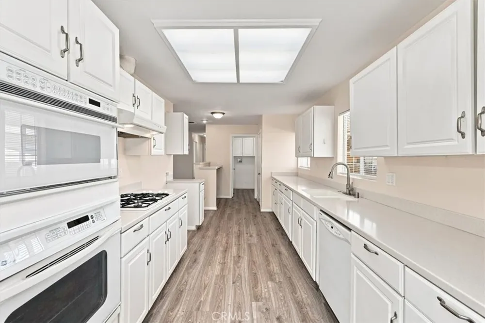 38260 Via Coleta Murrieta, CA 92563
