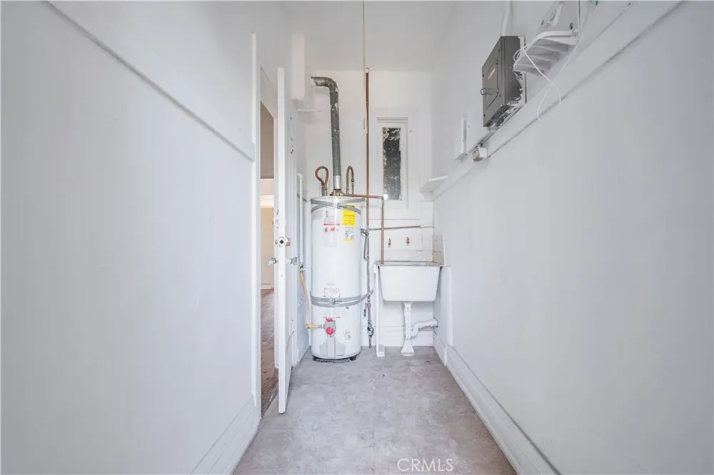1427 Laveta Los Angeles, CA 90026