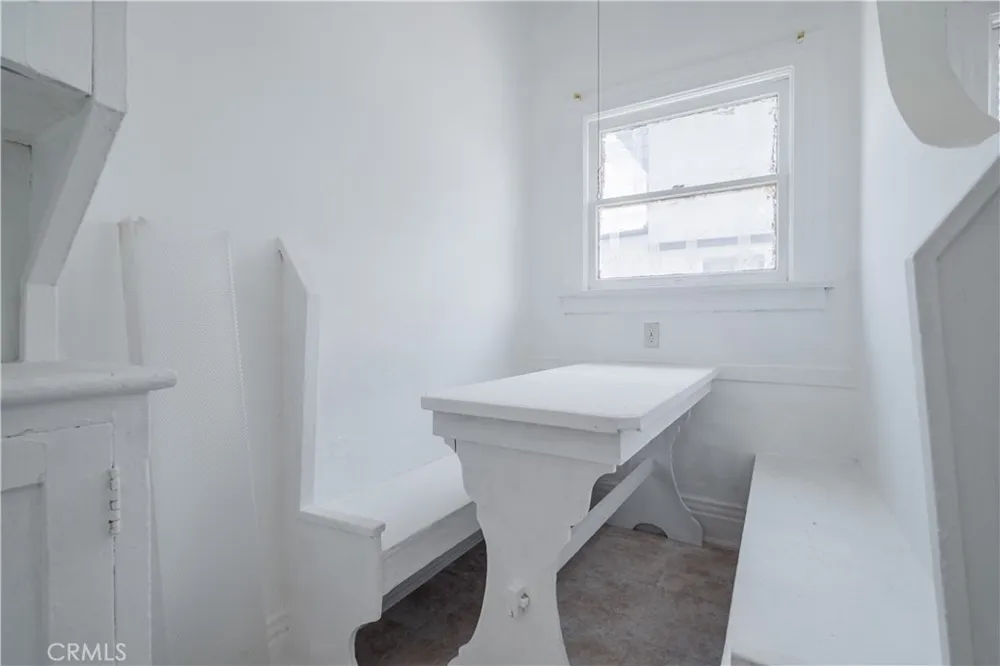 1427 Laveta Los Angeles, CA 90026
