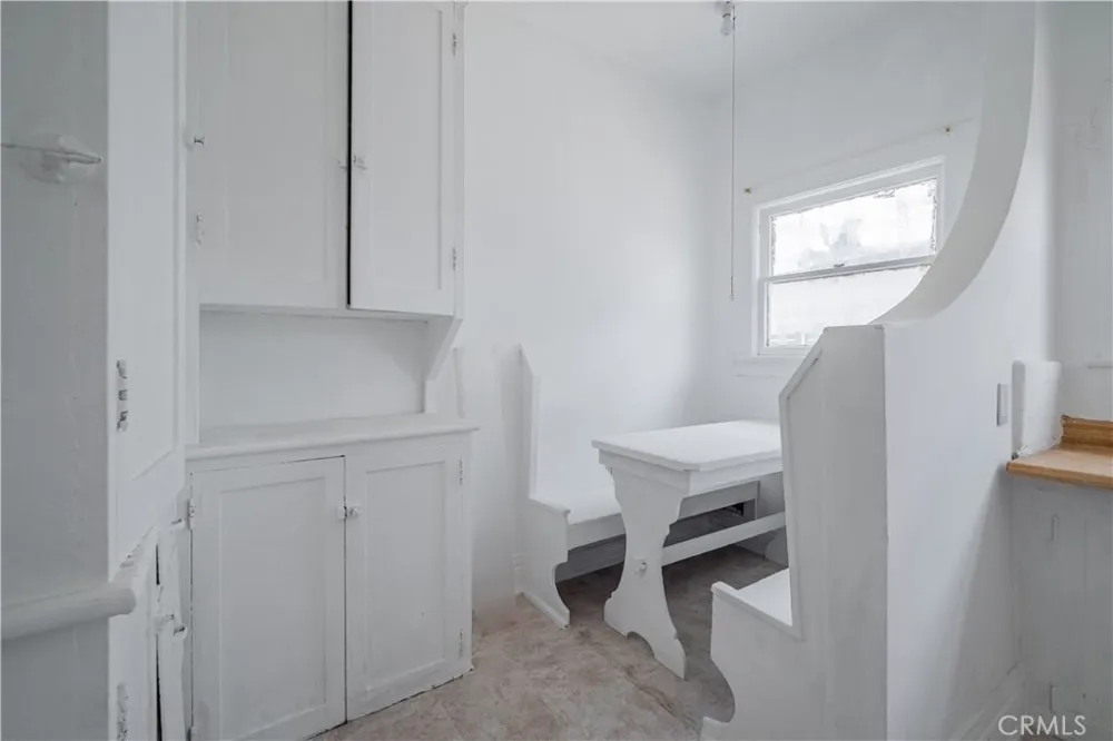 1427 Laveta Los Angeles, CA 90026