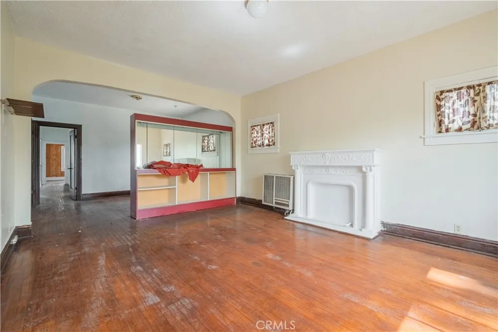 1427 Laveta Los Angeles, CA 90026