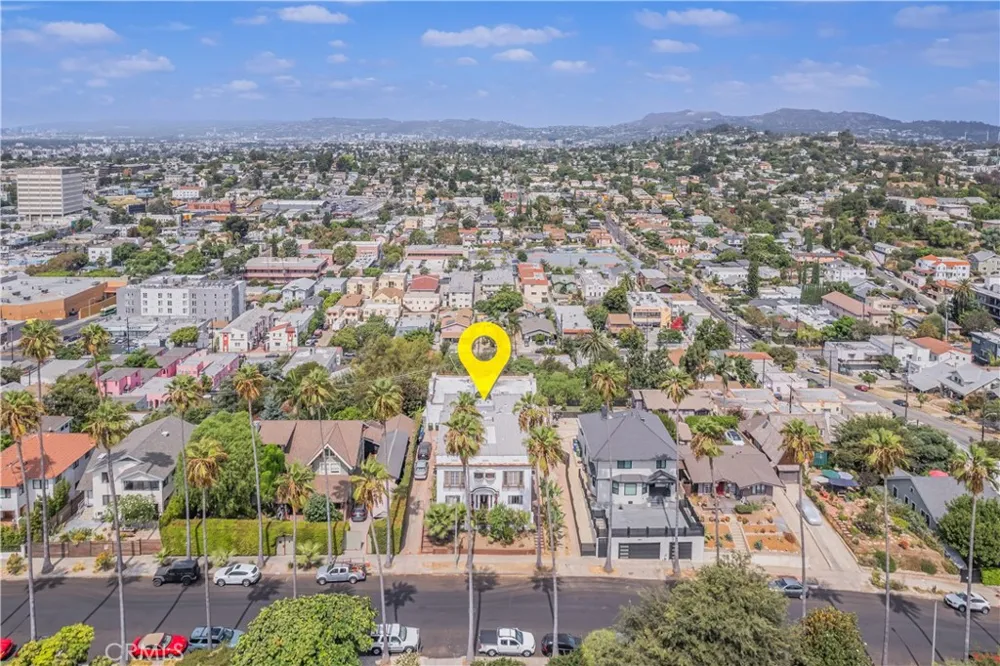 1427 Laveta Los Angeles, CA 90026