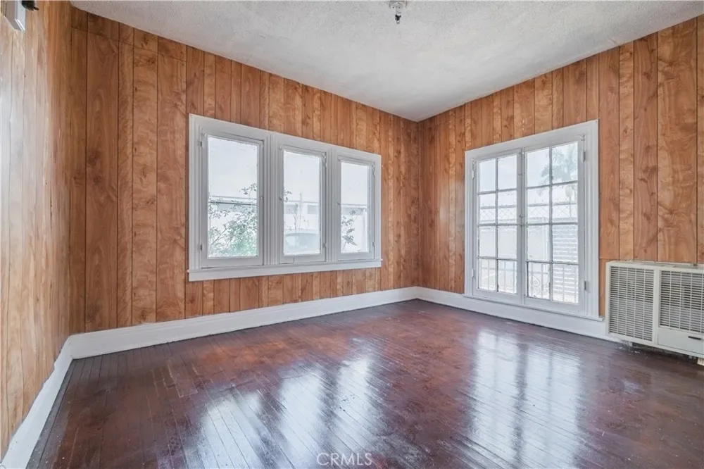 1427 Laveta Los Angeles, CA 90026