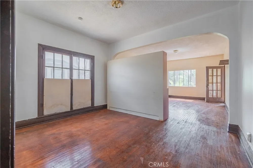 1427 Laveta Los Angeles, CA 90026