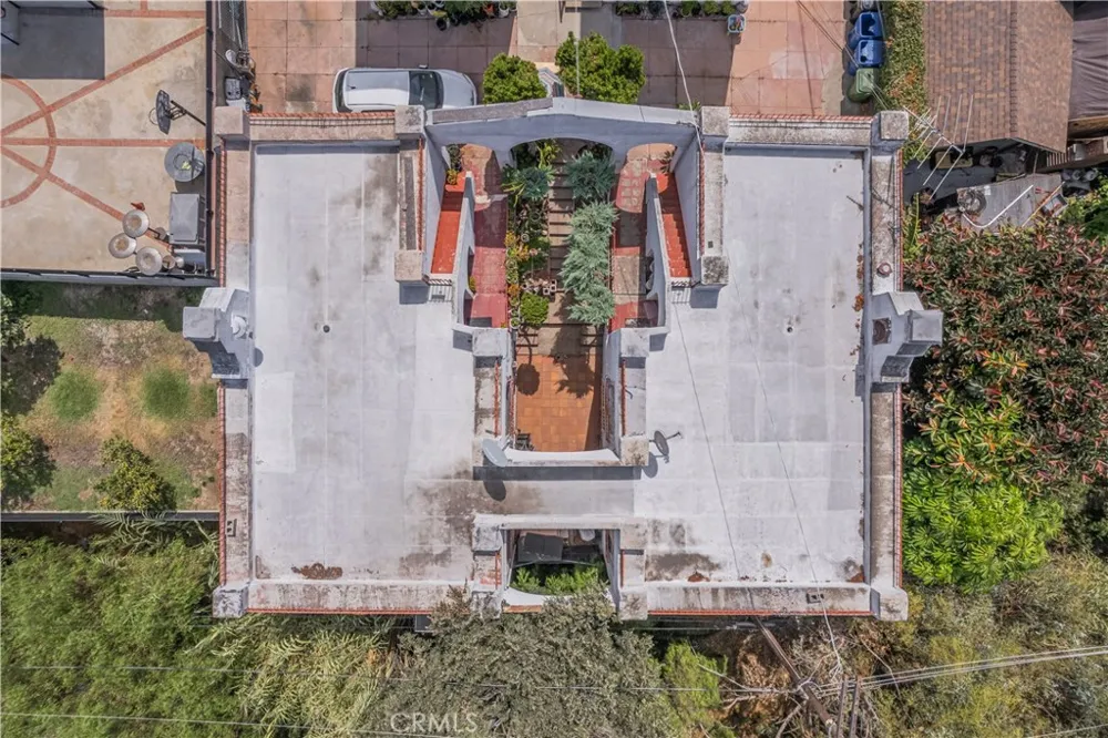 1427 Laveta Los Angeles, CA 90026