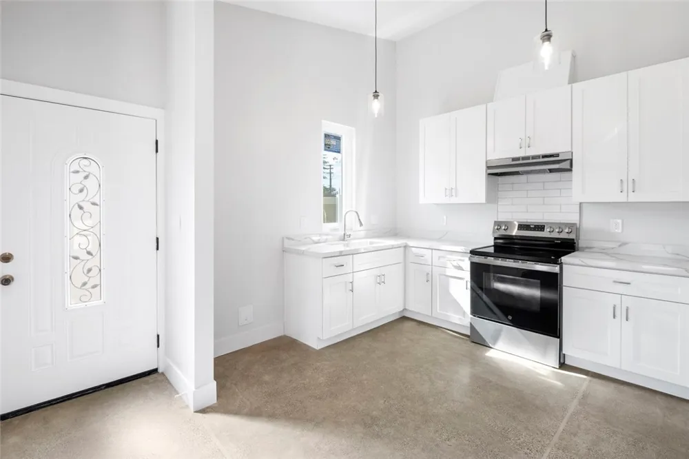 6652 Palm Avenue Riverside, CA 92506