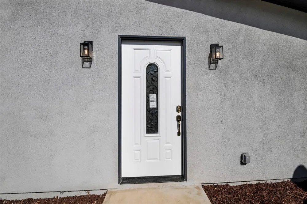 6652 Palm Avenue Riverside, CA 92506