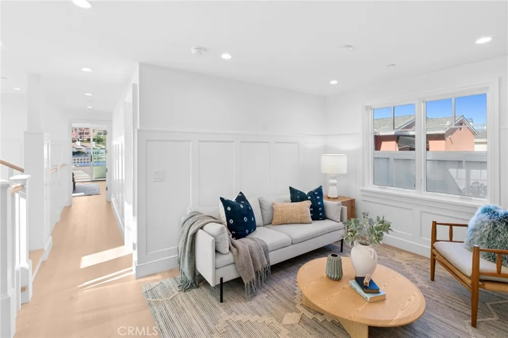 1105 Bay Front Newport Beach, CA 92662