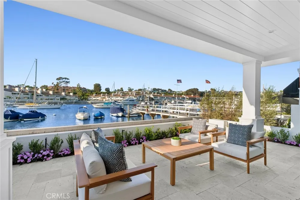 1105 Bay Front Newport Beach, CA 92662
