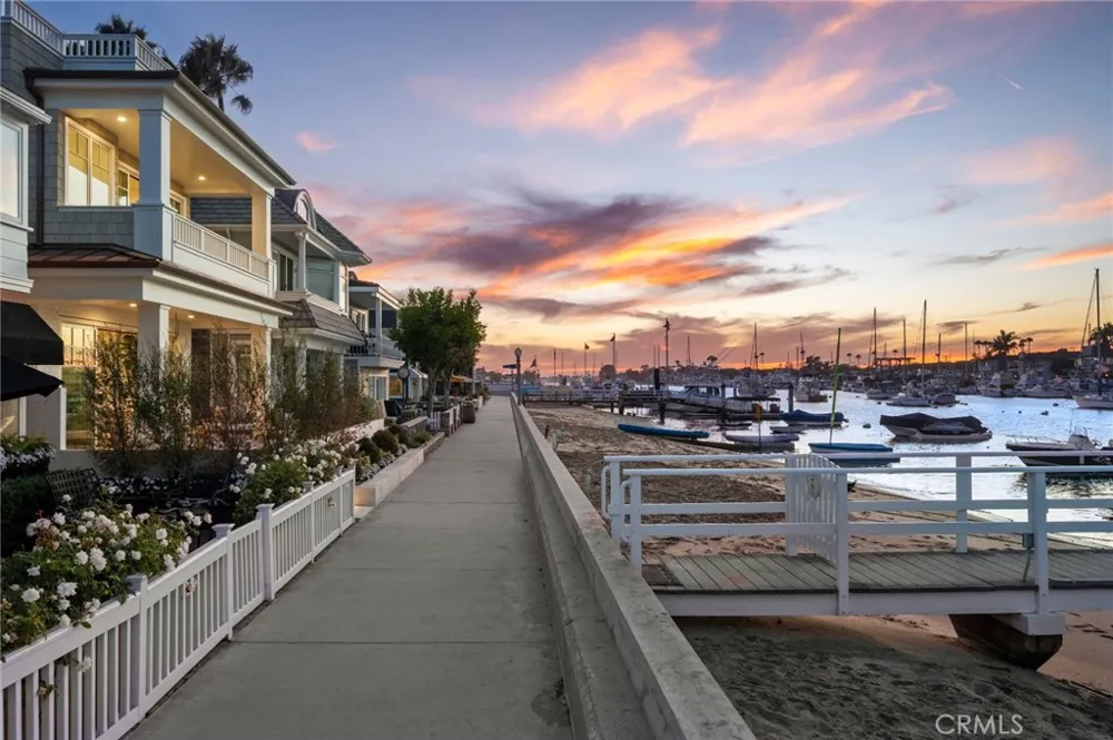 1105 Bay Front Newport Beach, CA 92662