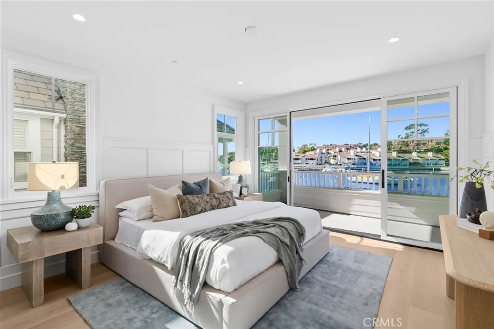 1105 Bay Front Newport Beach, CA 92662
