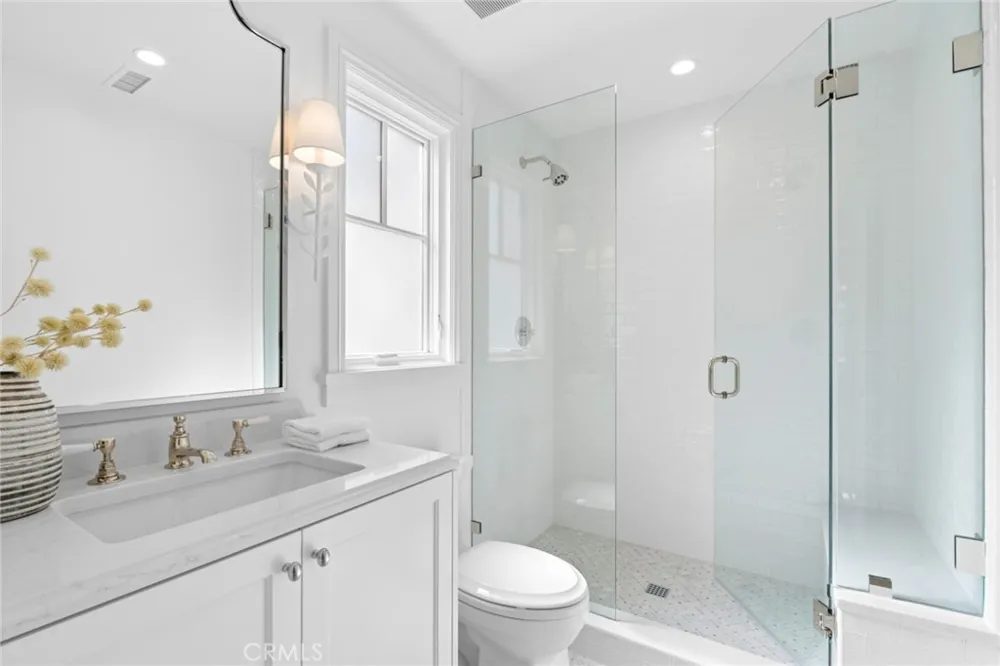 1105 Bay Front Newport Beach, CA 92662