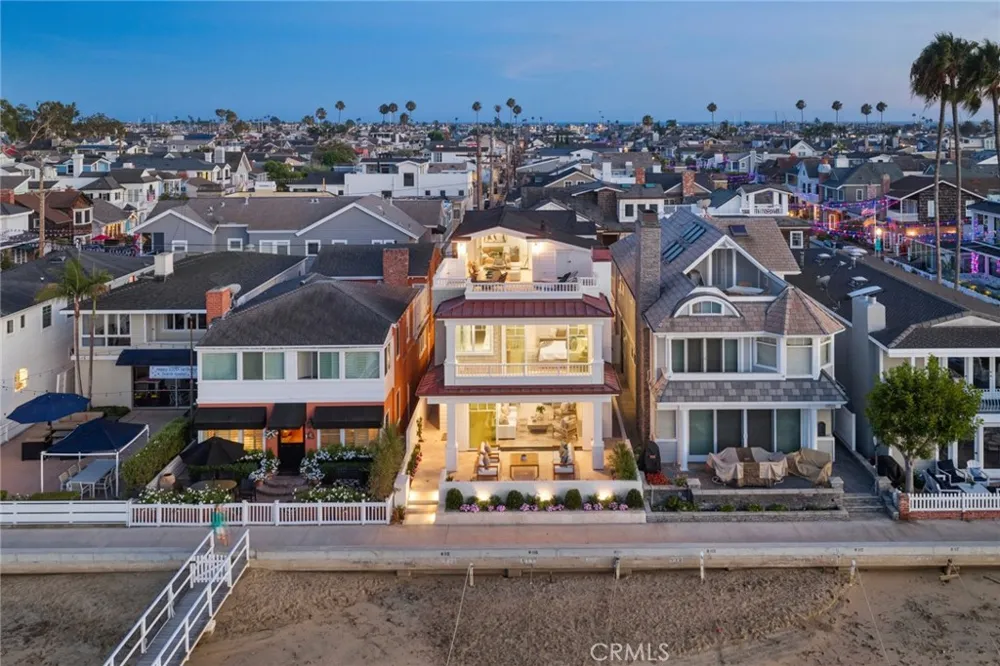 1105 Bay Front Newport Beach, CA 92662