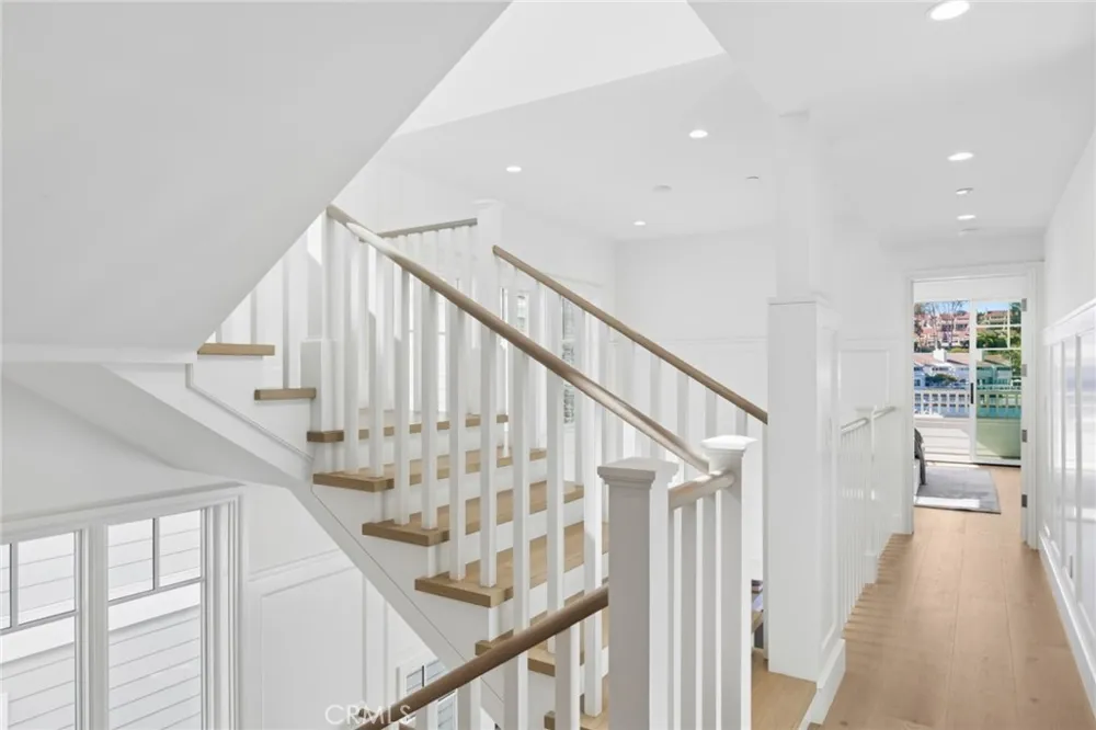 1105 Bay Front Newport Beach, CA 92662