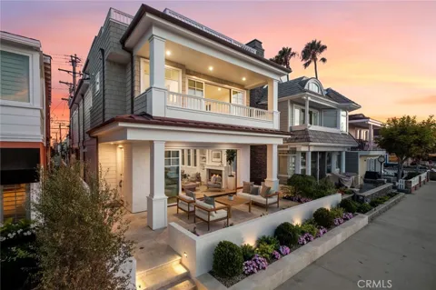 1105 Bay Front