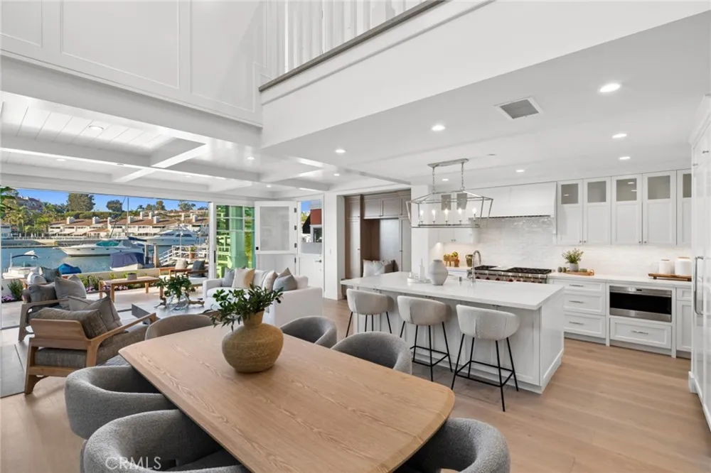 1105 Bay Front Newport Beach, CA 92662