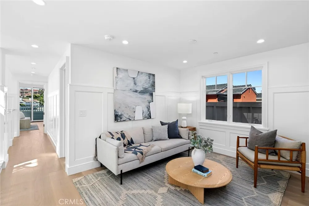 1105 Bay Front Newport Beach, CA 92662