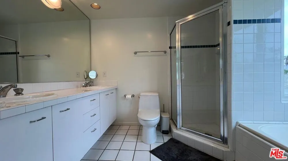 807 21st Street #3 Santa Monica, CA 90403