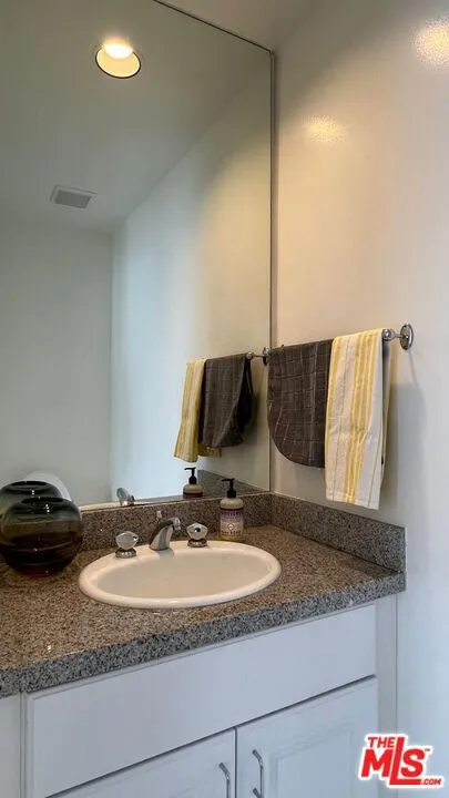 807 21st Street #3 Santa Monica, CA 90403