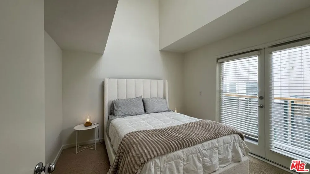 807 21st Street #3 Santa Monica, CA 90403