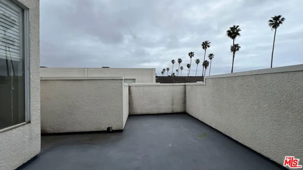 807 21st Street #3 Santa Monica, CA 90403