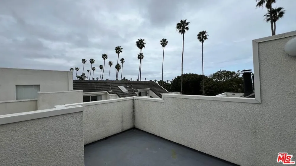 807 21st Street #3 Santa Monica, CA 90403