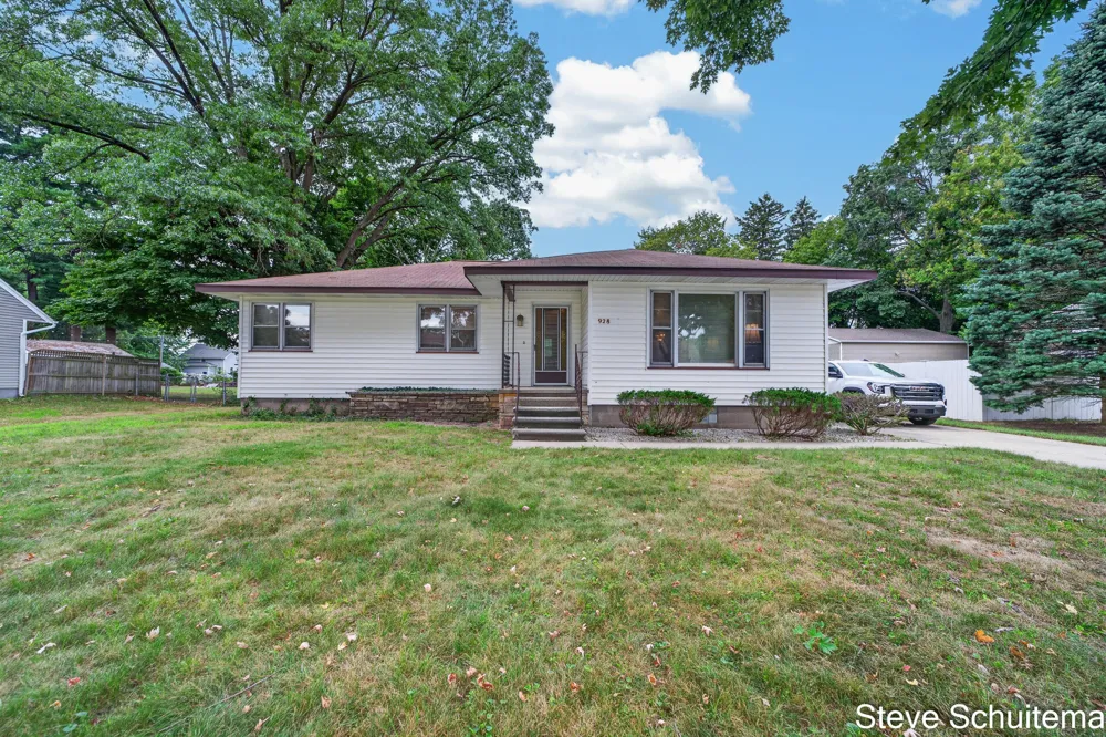 928 S Division Street Whitehall, MI 49461