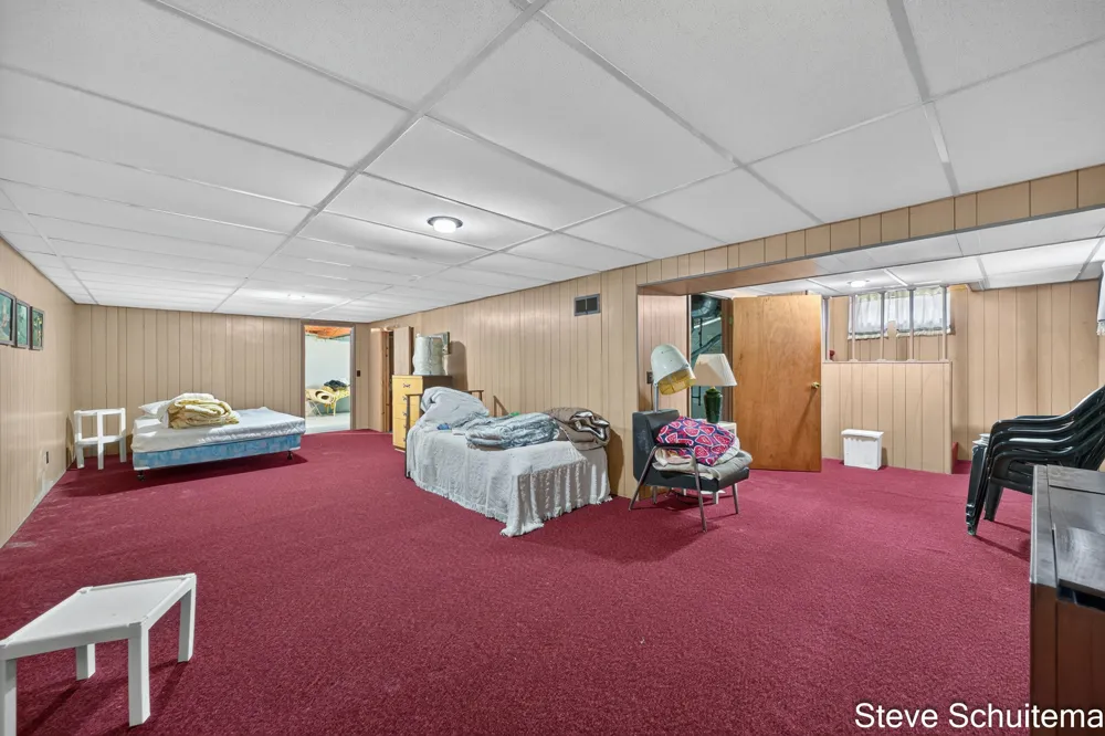 928 S Division Street Whitehall, MI 49461