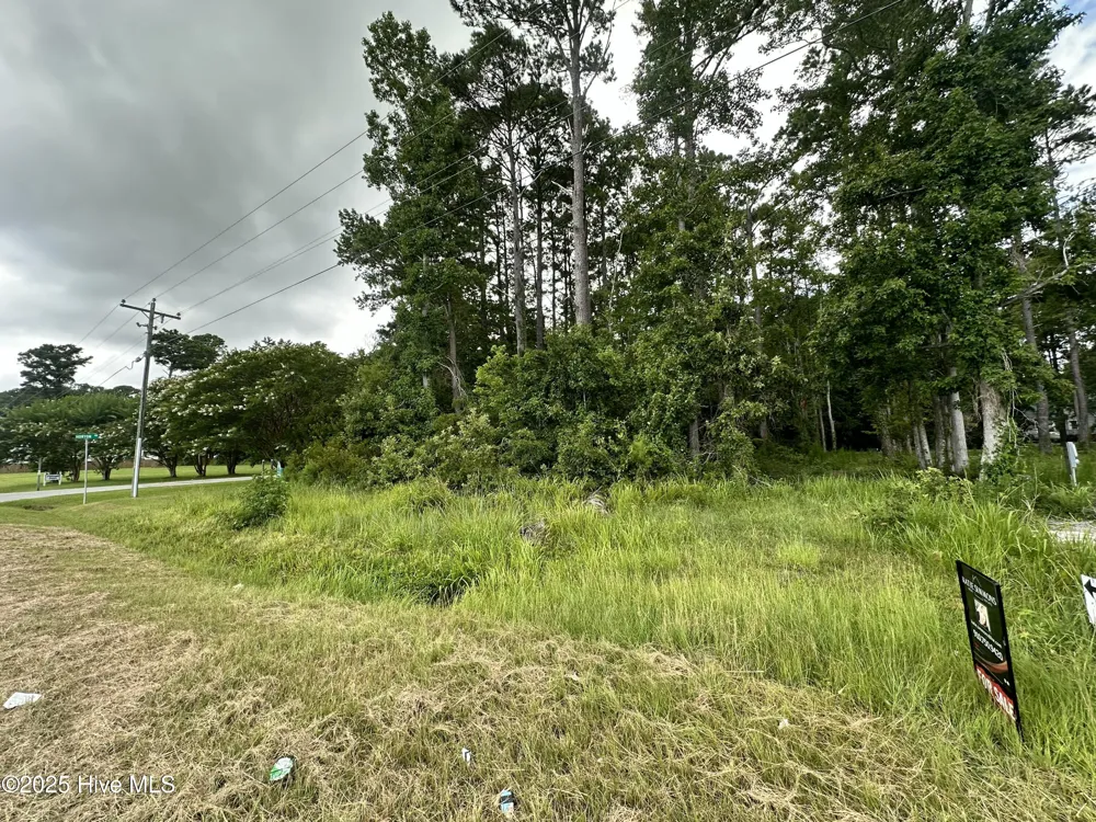 690 Oriental Road Oriental, NC 28571
