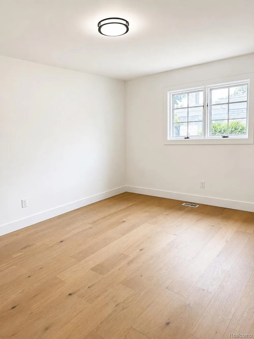 39501 Cobridge Drive Clinton Charter Township, MI 48038