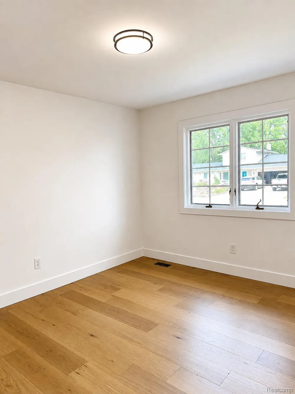 39501 Cobridge Drive Clinton Charter Township, MI 48038