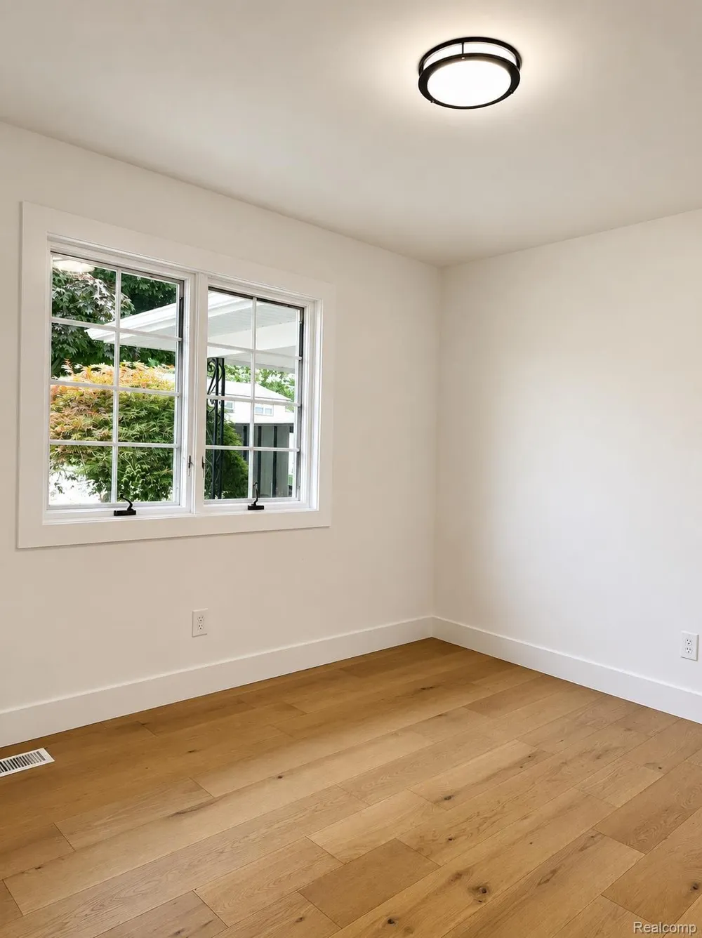 39501 Cobridge Drive Clinton Charter Township, MI 48038