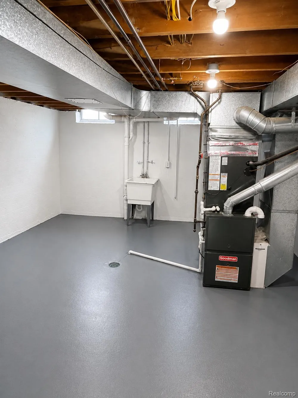 39501 Cobridge Drive Clinton Charter Township, MI 48038
