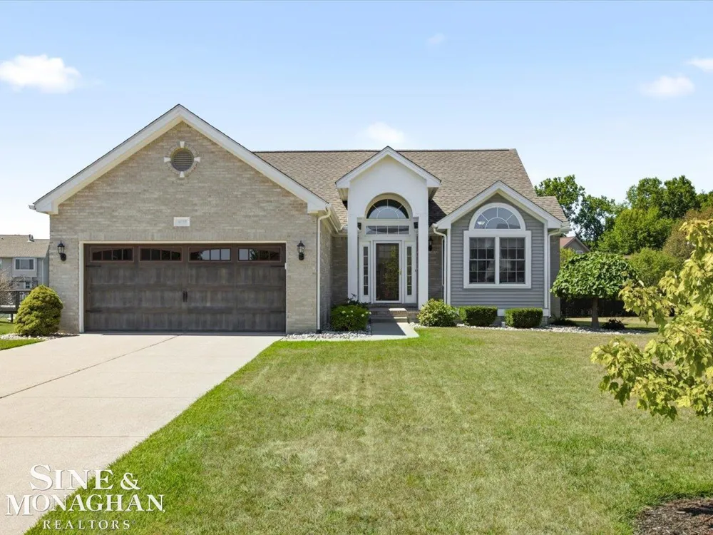 4118 Aspen Cir Circle Grand Blanc Charter Township, MI 48439