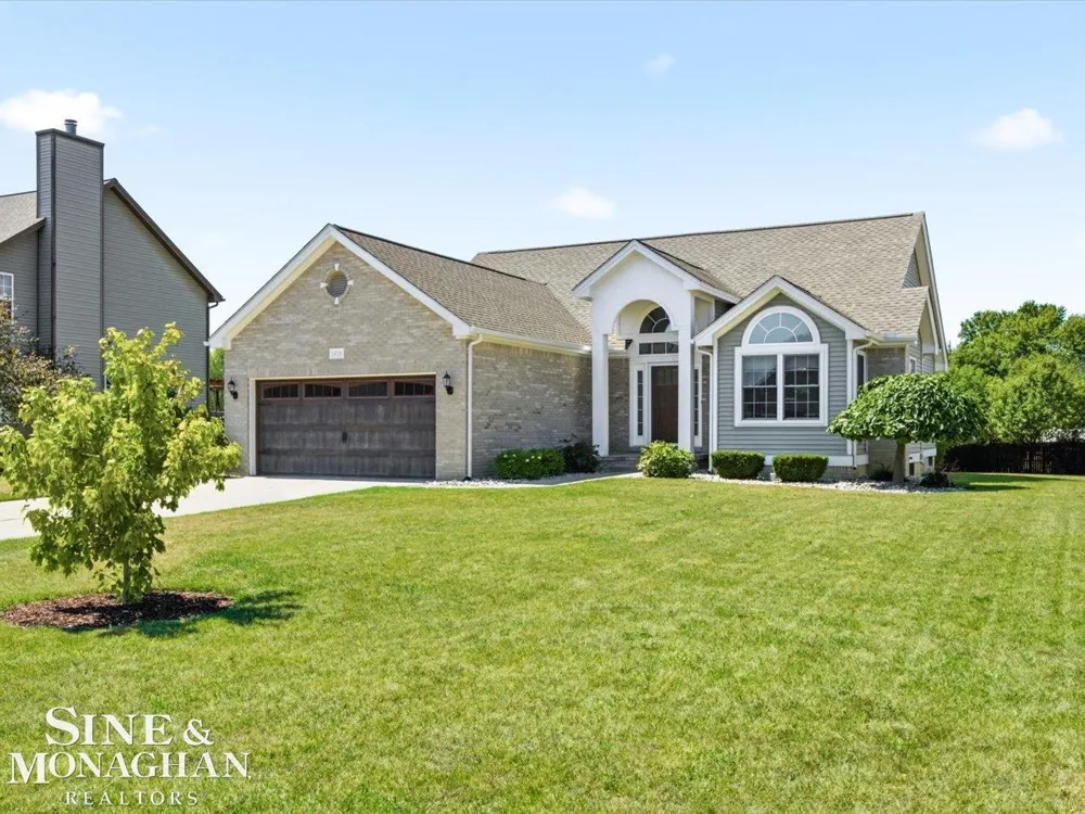 4118 Aspen Cir Circle Grand Blanc Charter Township, MI 48439