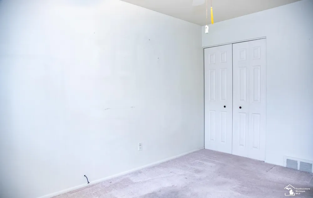 2077 Pagel Avenue Lincoln Park City, MI 48146