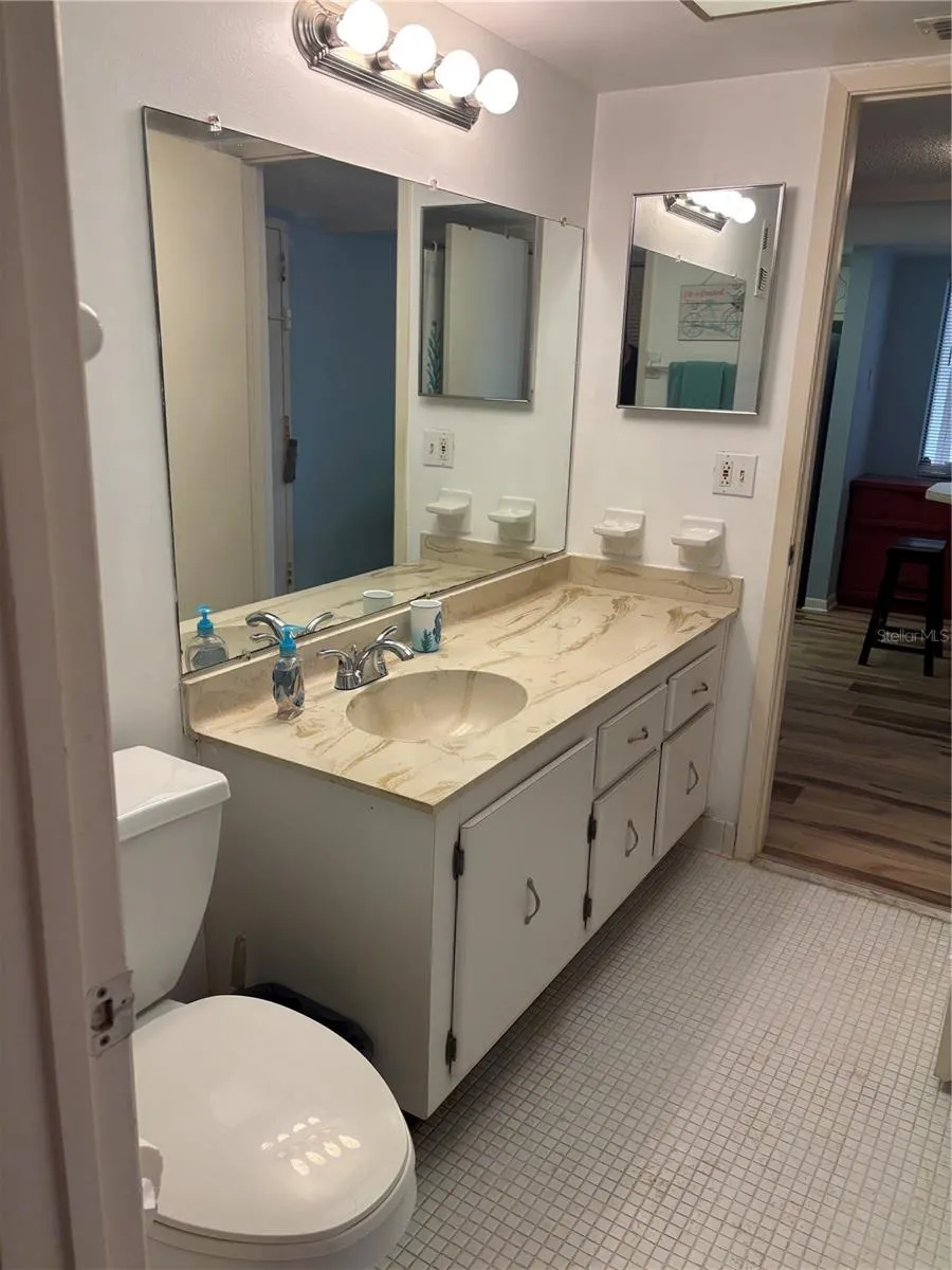 4910 38TH WAY S #411 St Petersburg, FL 33711
