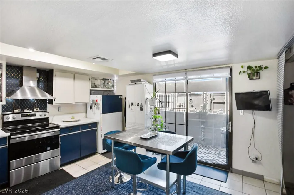 2080 Karen Avenue #94 Las Vegas, NV 89169