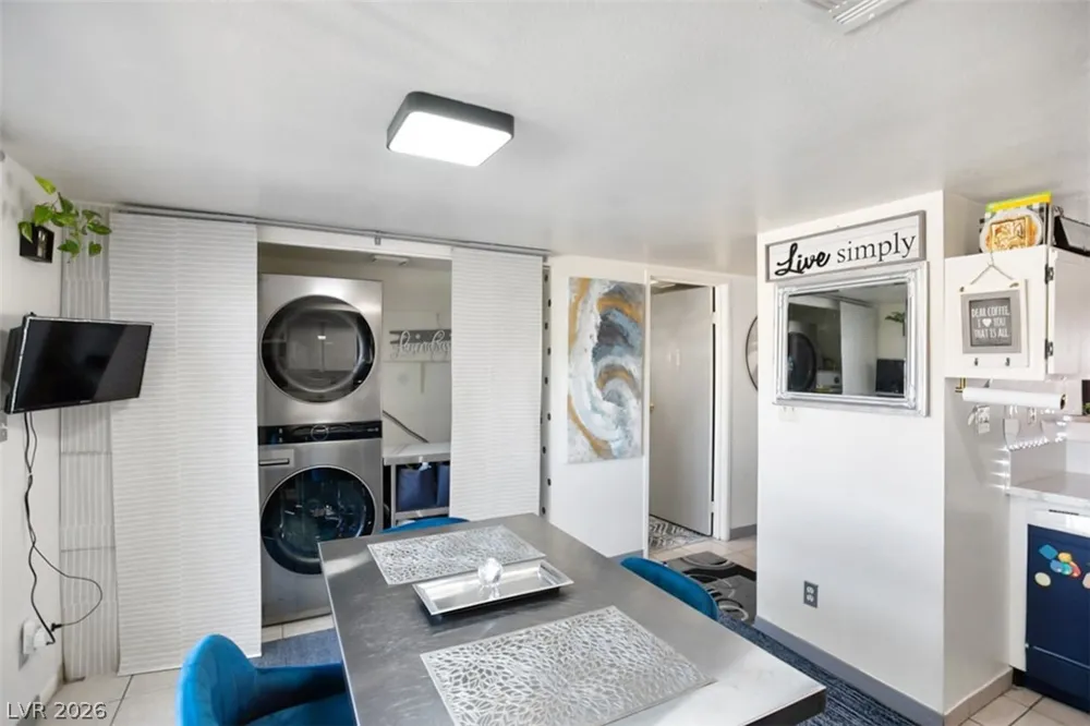2080 Karen Avenue #94 Las Vegas, NV 89169