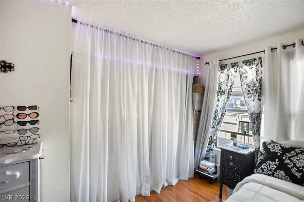 2080 Karen Avenue #94 Las Vegas, NV 89169