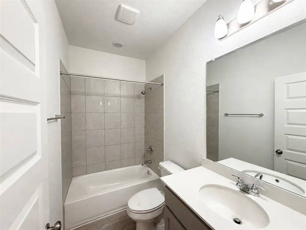 12006 Curlin Cove Buda, TX 78610