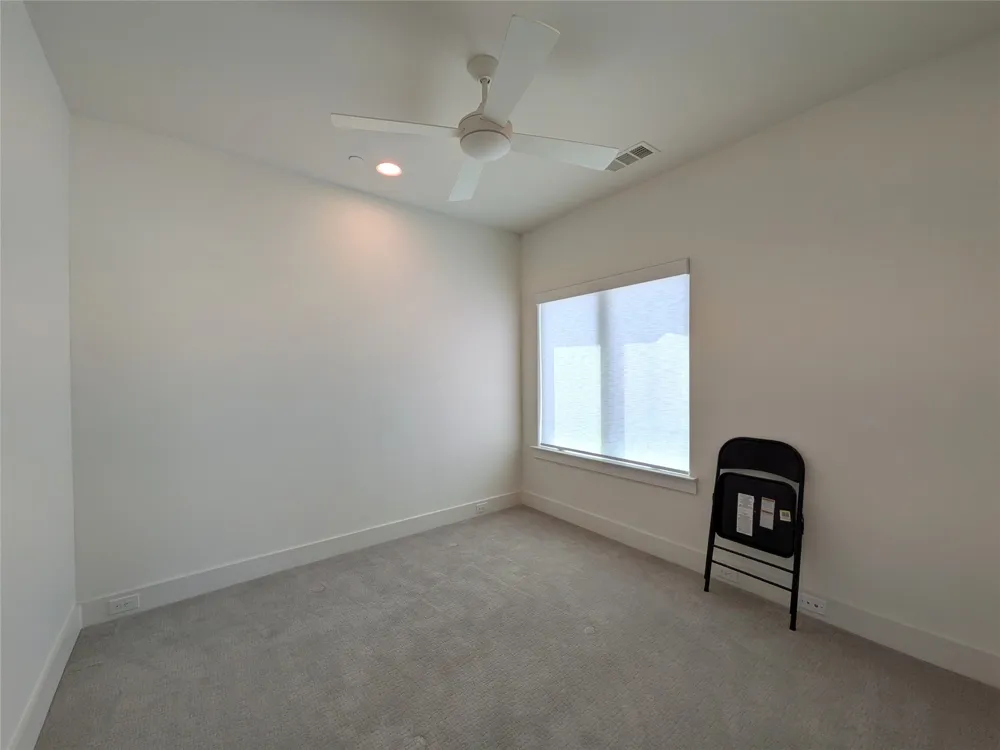2723 Kimsey Drive #104 Dallas, TX 75235