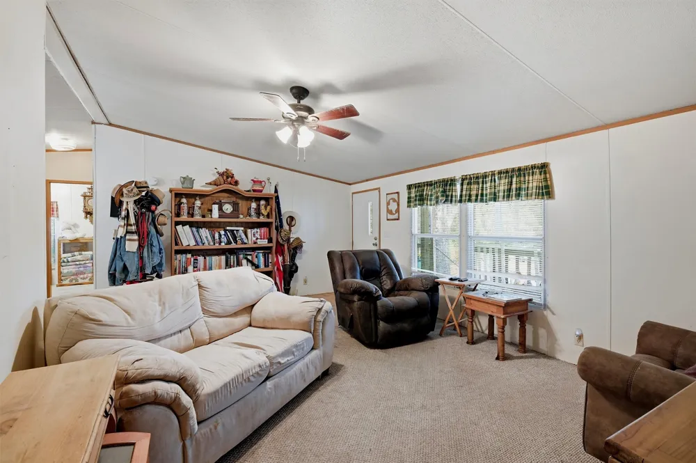 2449 County Road 1215 Savoy, TX 75479