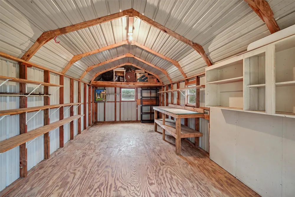 2449 County Road 1215 Savoy, TX 75479