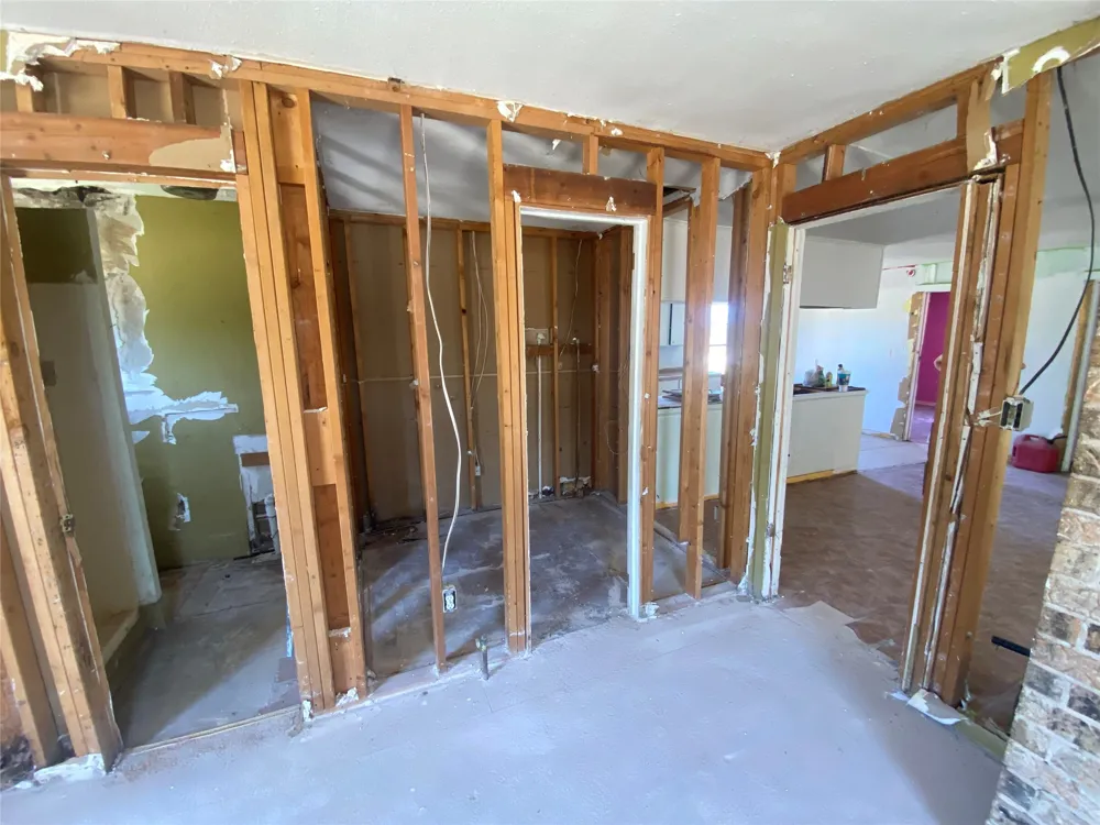 1415 Mountain Street Coleman, TX 76834