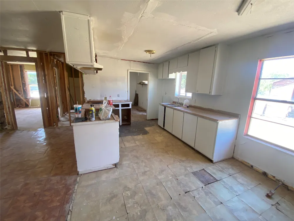 1415 Mountain Street Coleman, TX 76834